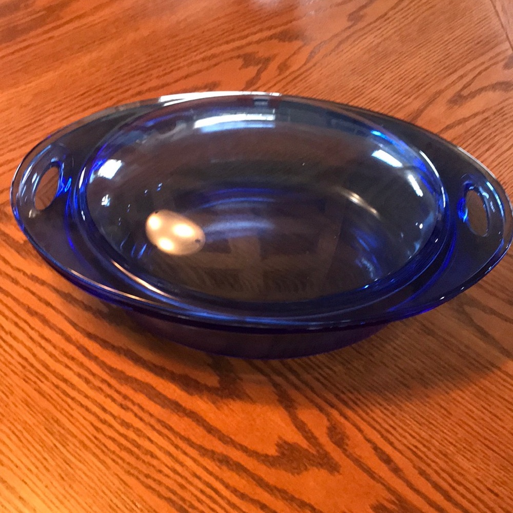 Anchor Hocking Vintage blue 2qt Casserole & lid